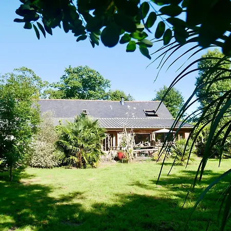Maison Canal De Nantes A Brest Paule